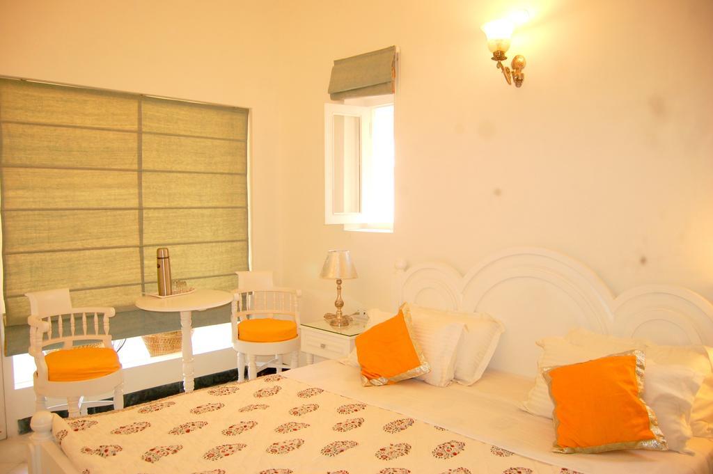 Aashray Apartman Váránaszi Szoba fotó